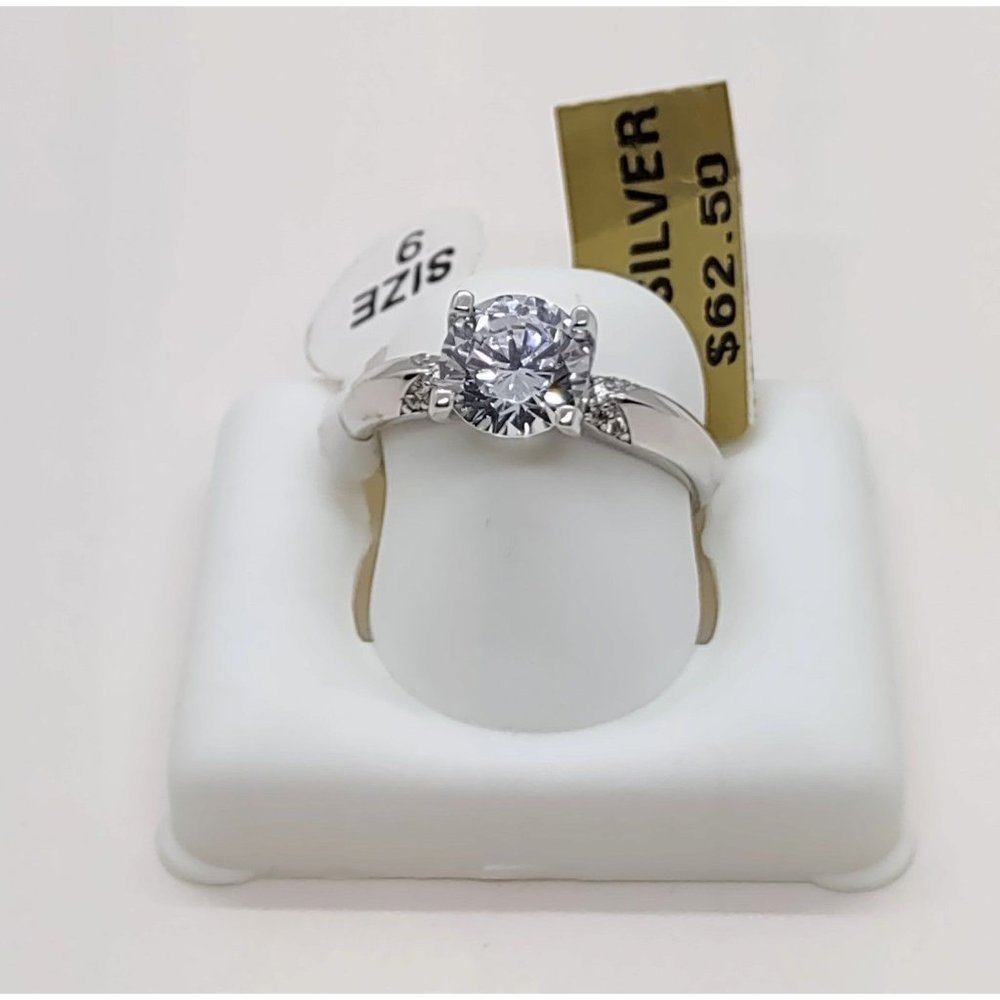 "R102" Size 9 Women's Sterling Silver Wedding/Engagement Ring CZ Stone Round Cut